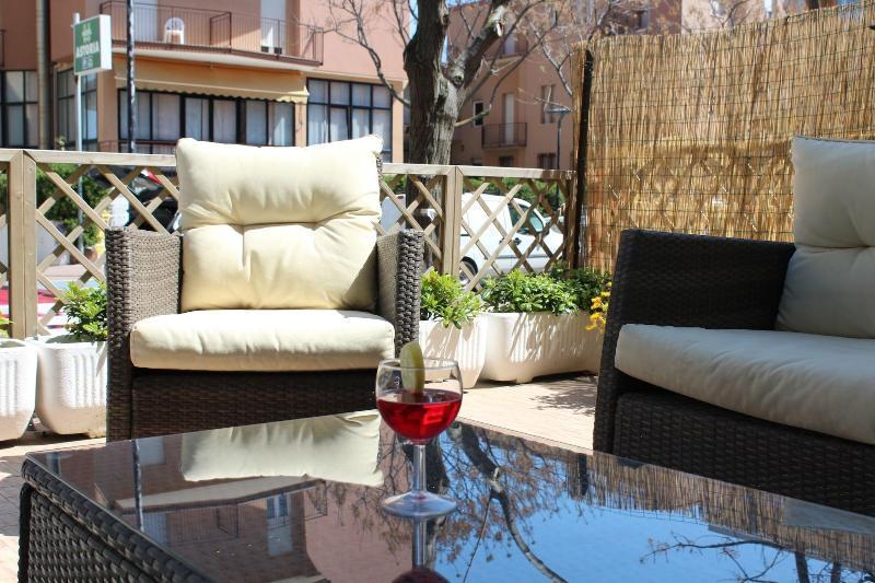 Hotel Caesar Pesaro Bagian luar foto