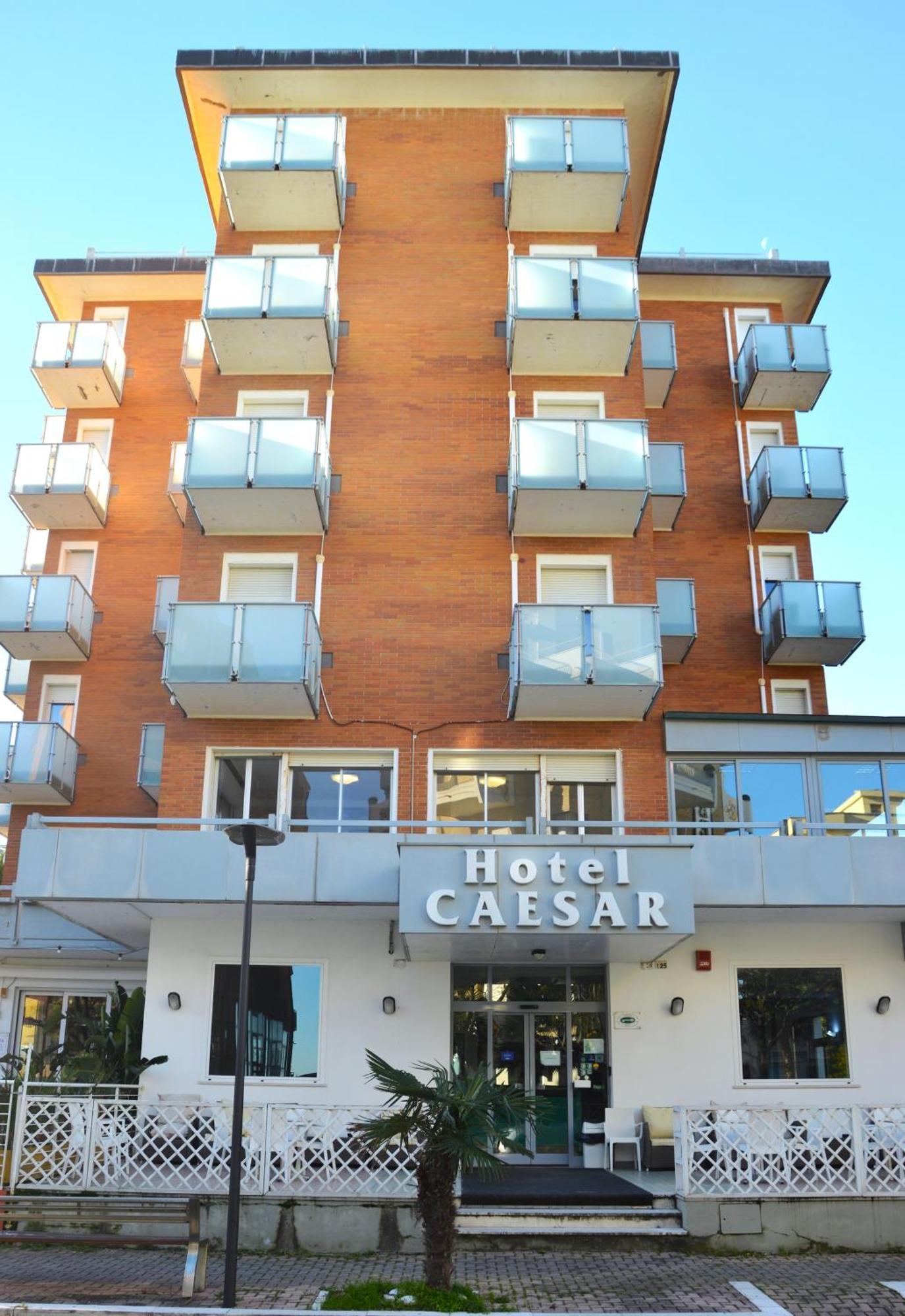 Hotel Caesar Pesaro Bagian luar foto
