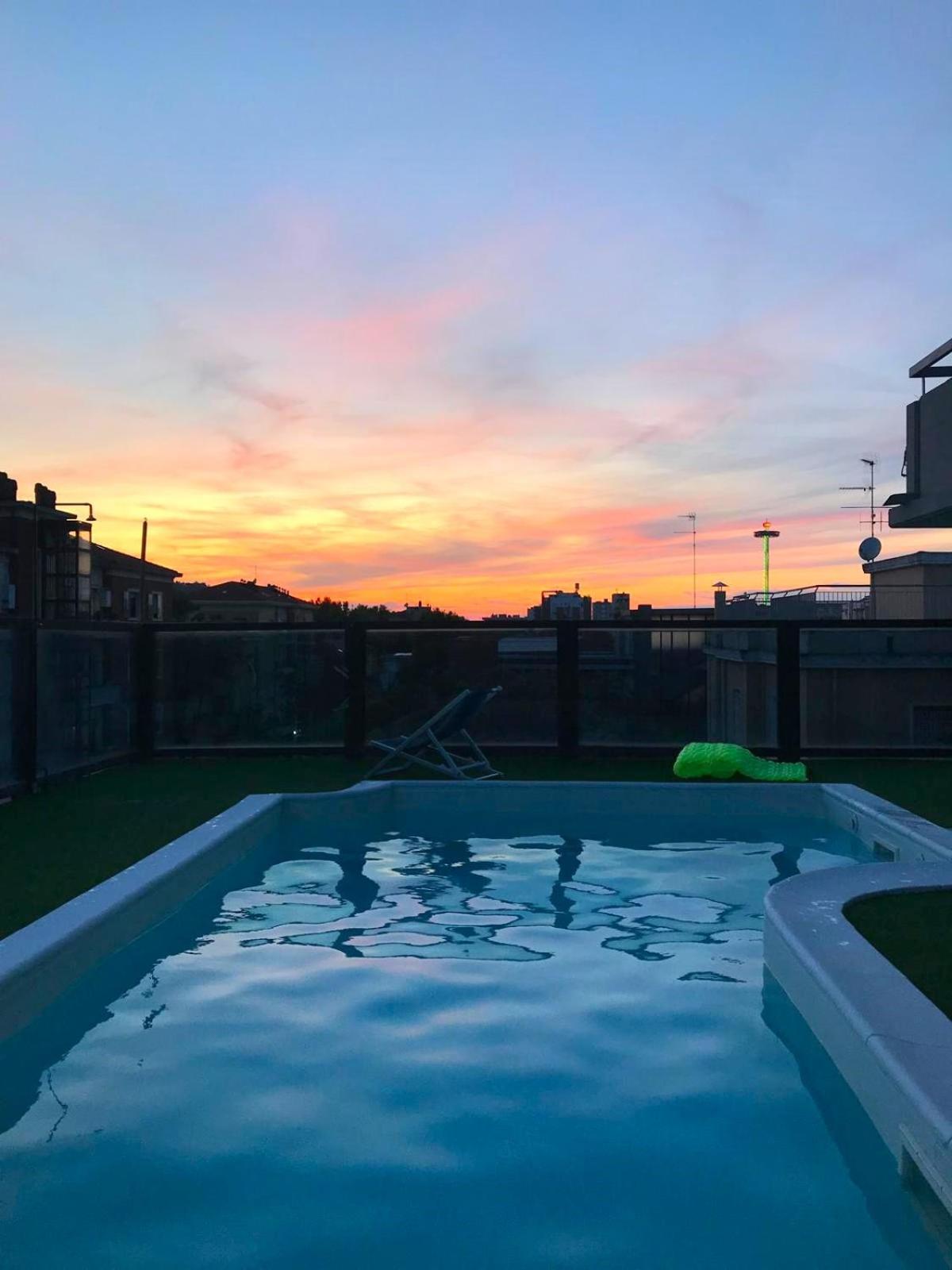 Hotel Caesar Pesaro Bagian luar foto